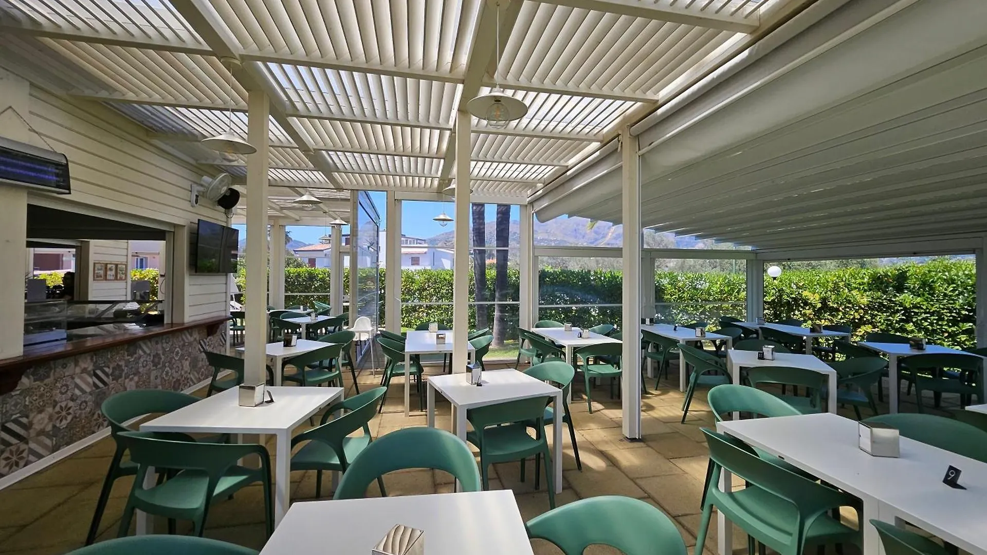 Residence Villa Giardini 3*, גיארדיני נאקסוס
