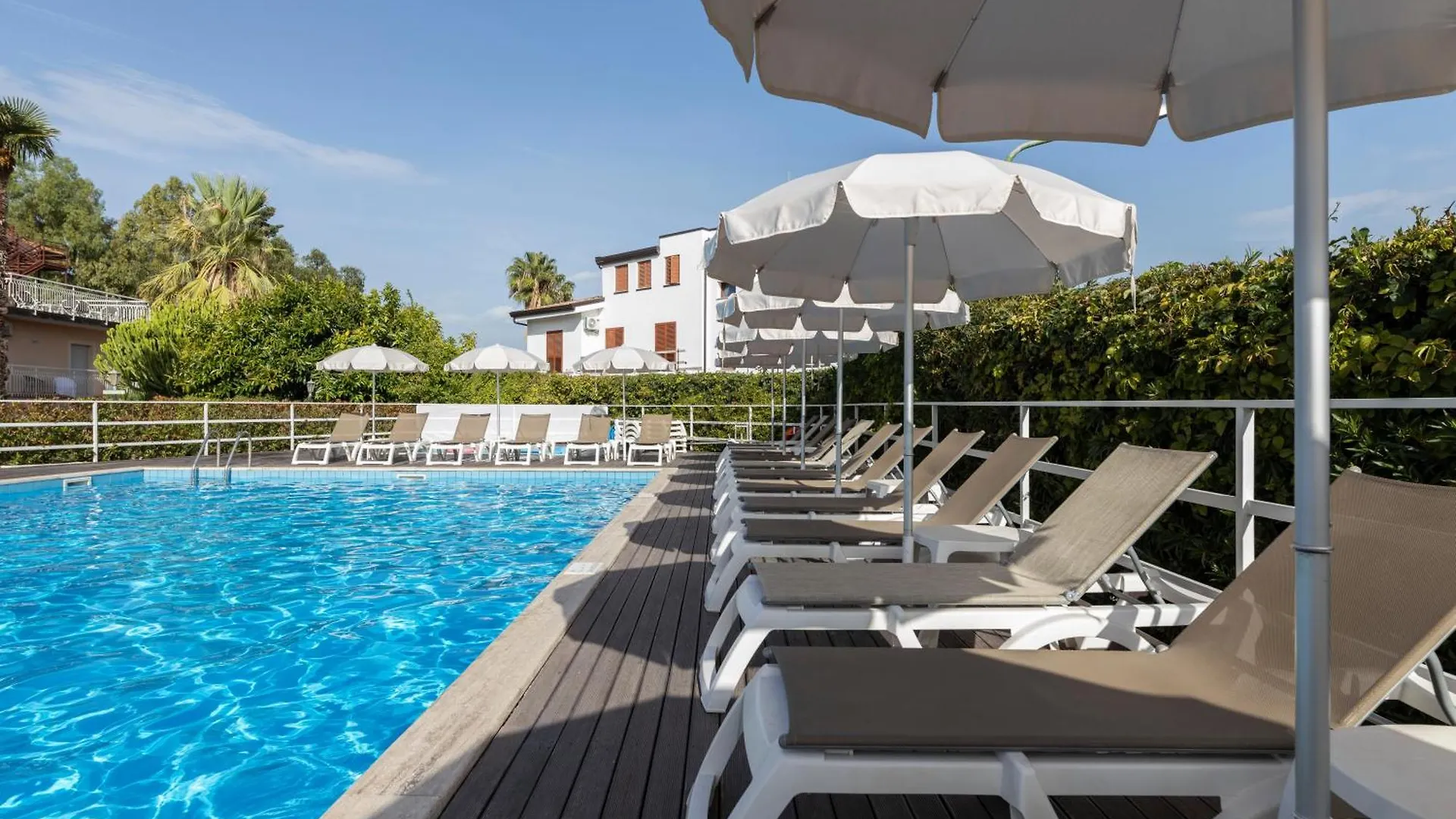 מלון דירות Residence Villa Giardini