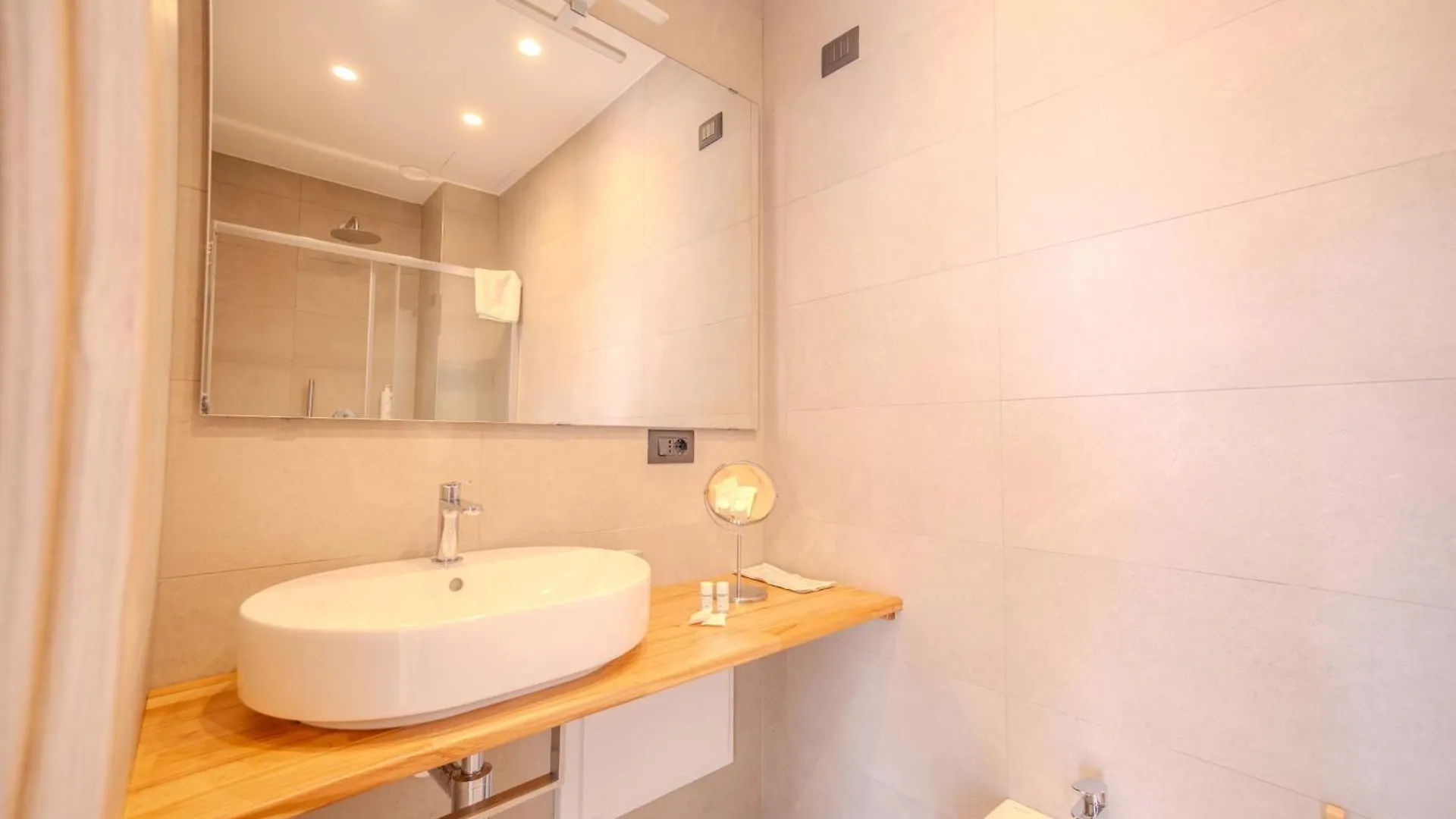 *** Aparthotel Residence Villa Giardini Italy
